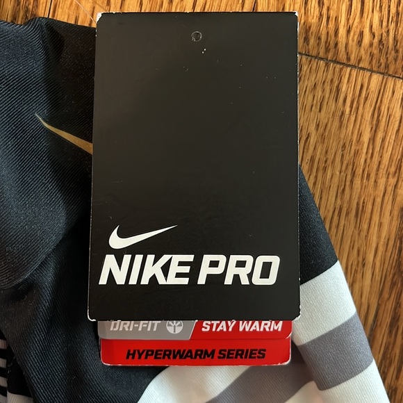 Nike Pro Dri-fit hooded long sleeve shirt, NWT, large - Picture 5 of 5